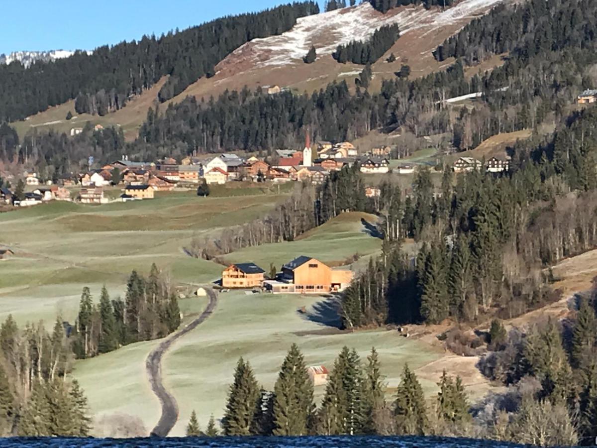 Kraehenberg Am Rande Der Wildnis Appartement Sibratsgfäll Buitenkant foto